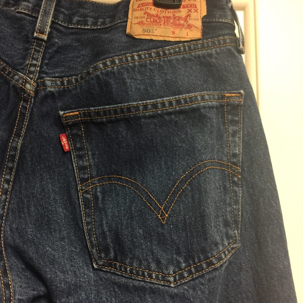 Levi’s 501 28 29 30 (31x34) straight leg